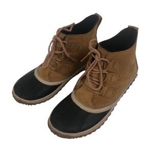 SOREL OUT N ABOUT Women’s Boots Sz 8 Waterproof Leather Upper Lace Up